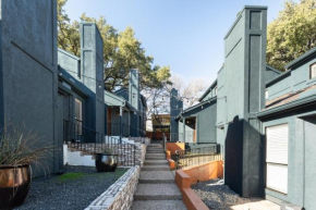 Heart of Austin Hideaway